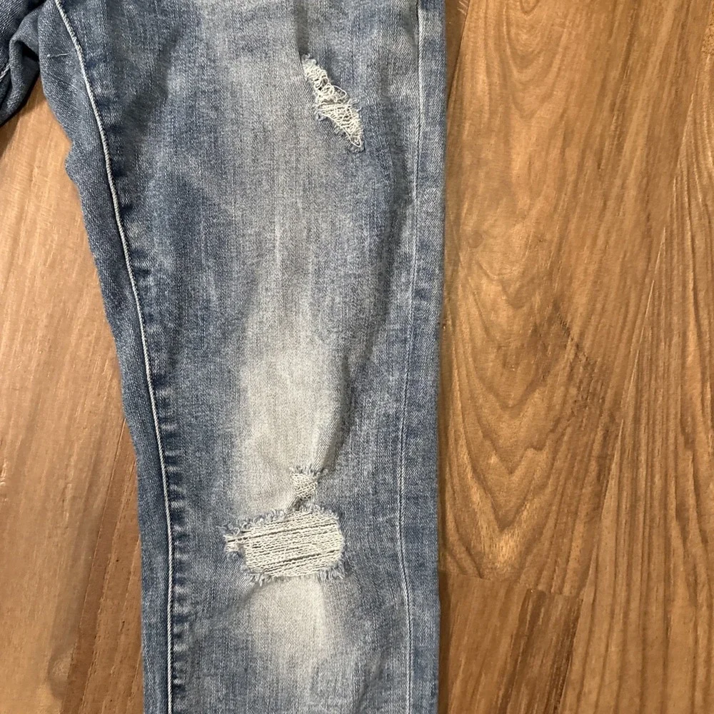 American Eagle Outfitters Next Level Flex Distressed Lght Denim 29x32 Jeans VGUC